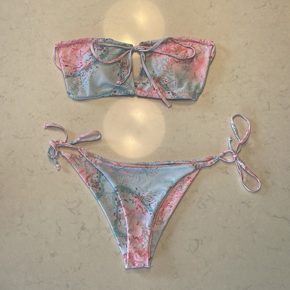 ZAFUL pink and blue bikini set (Womens Large)- New w/out tags